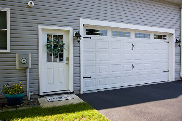 24/7 Emergency Garage Door Panel Replacement experts in Ham Lake, MN